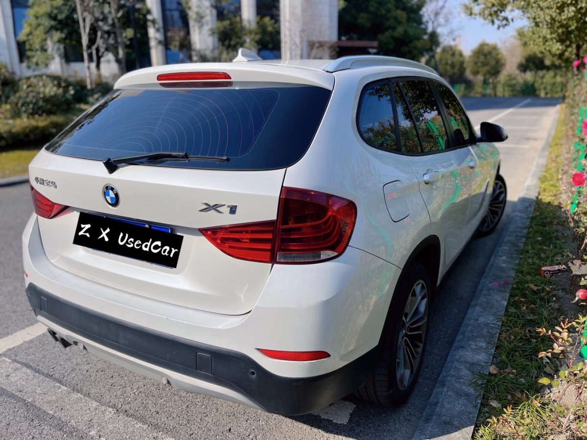 寶馬 寶馬X1  2015款 xDrive20i 時尚晉級版圖片