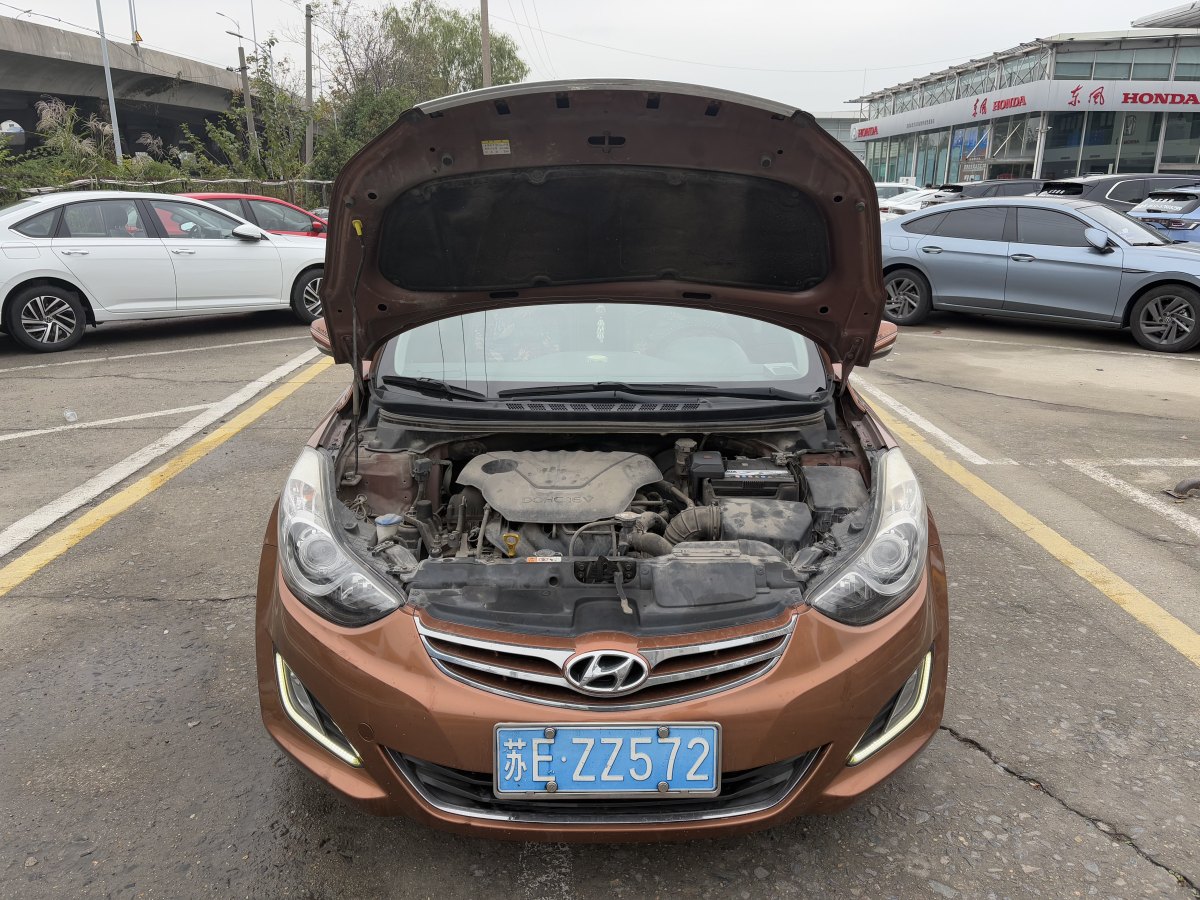 现代 朗动  2012款 1.6L 自动尊贵型图片