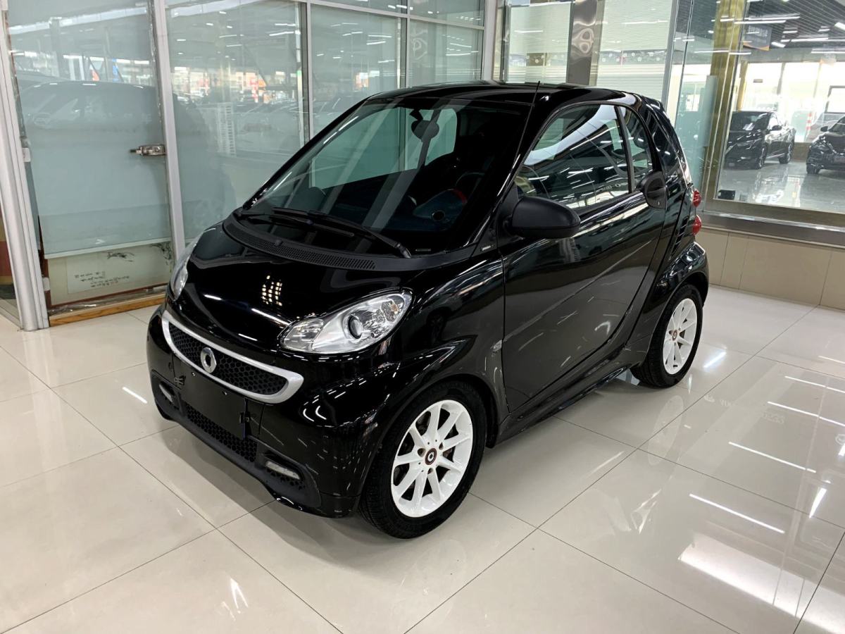 2013年3月smart fortwo  2012款 1.0 MHD 硬頂激情版