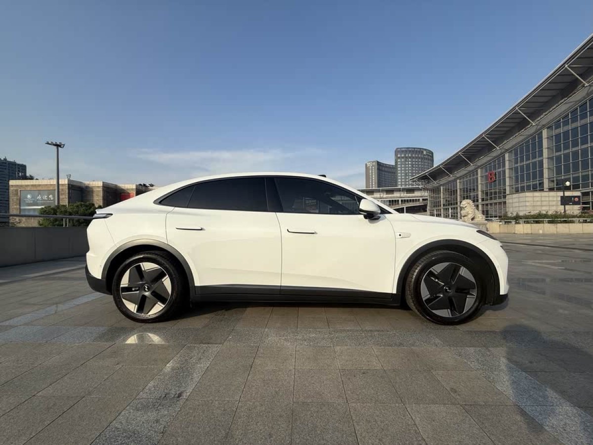 蔚來(lái) 樂(lè)道L60  2024款 60kwh 后驅(qū)版圖片