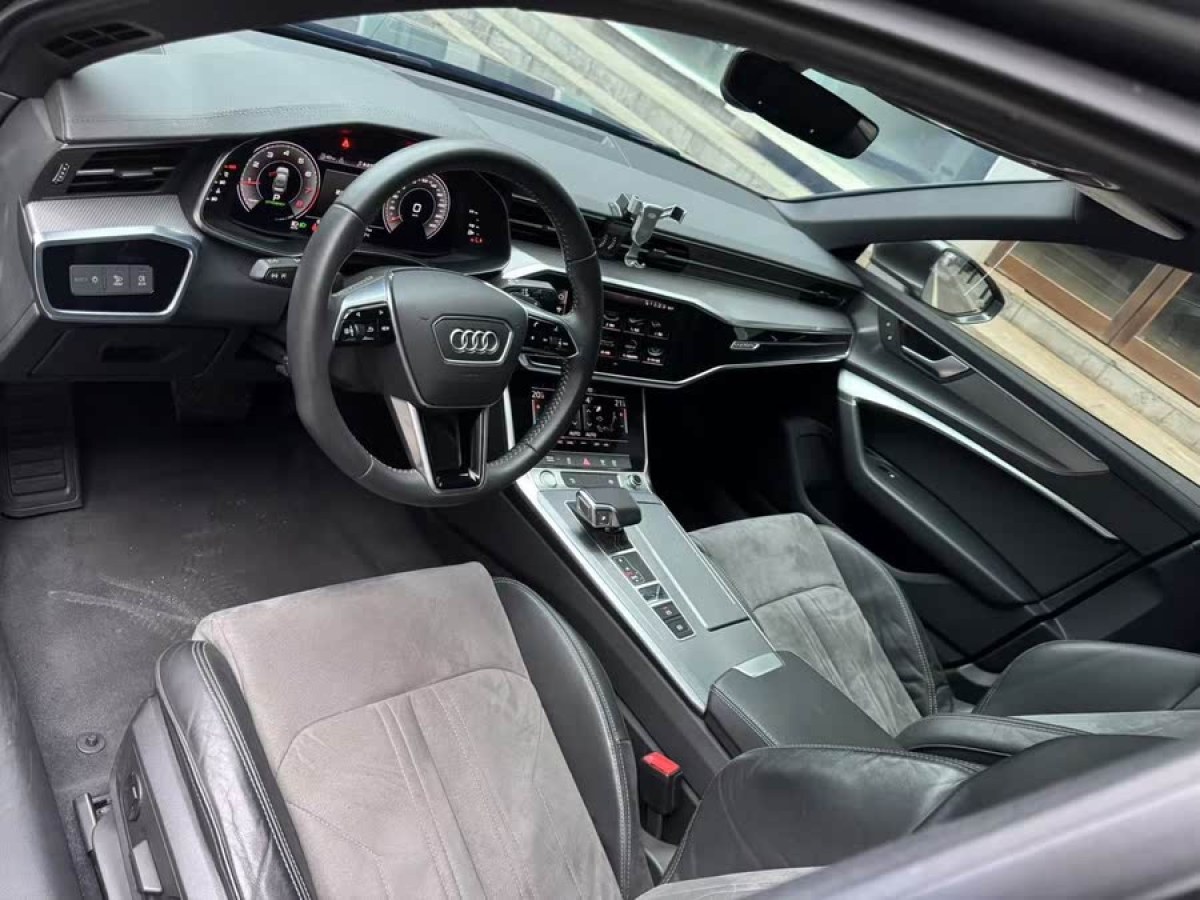 奧迪 奧迪A6L  2020款 45 TFSI quattro 臻選動感型圖片