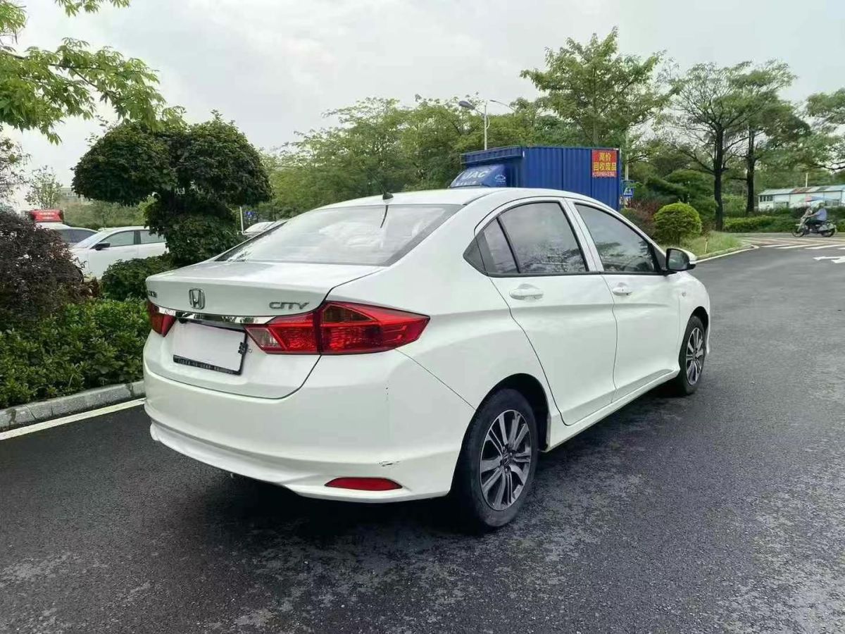 本田 鋒范  2019款 1.5L 手動(dòng)進(jìn)取版圖片