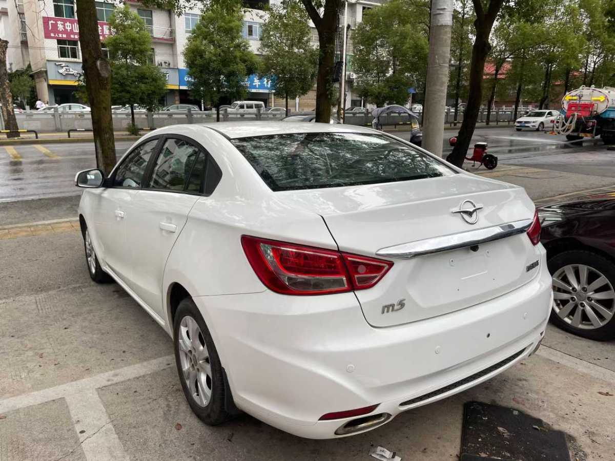 海馬 福美來  2014款 M5 1.6L 自動精英型圖片