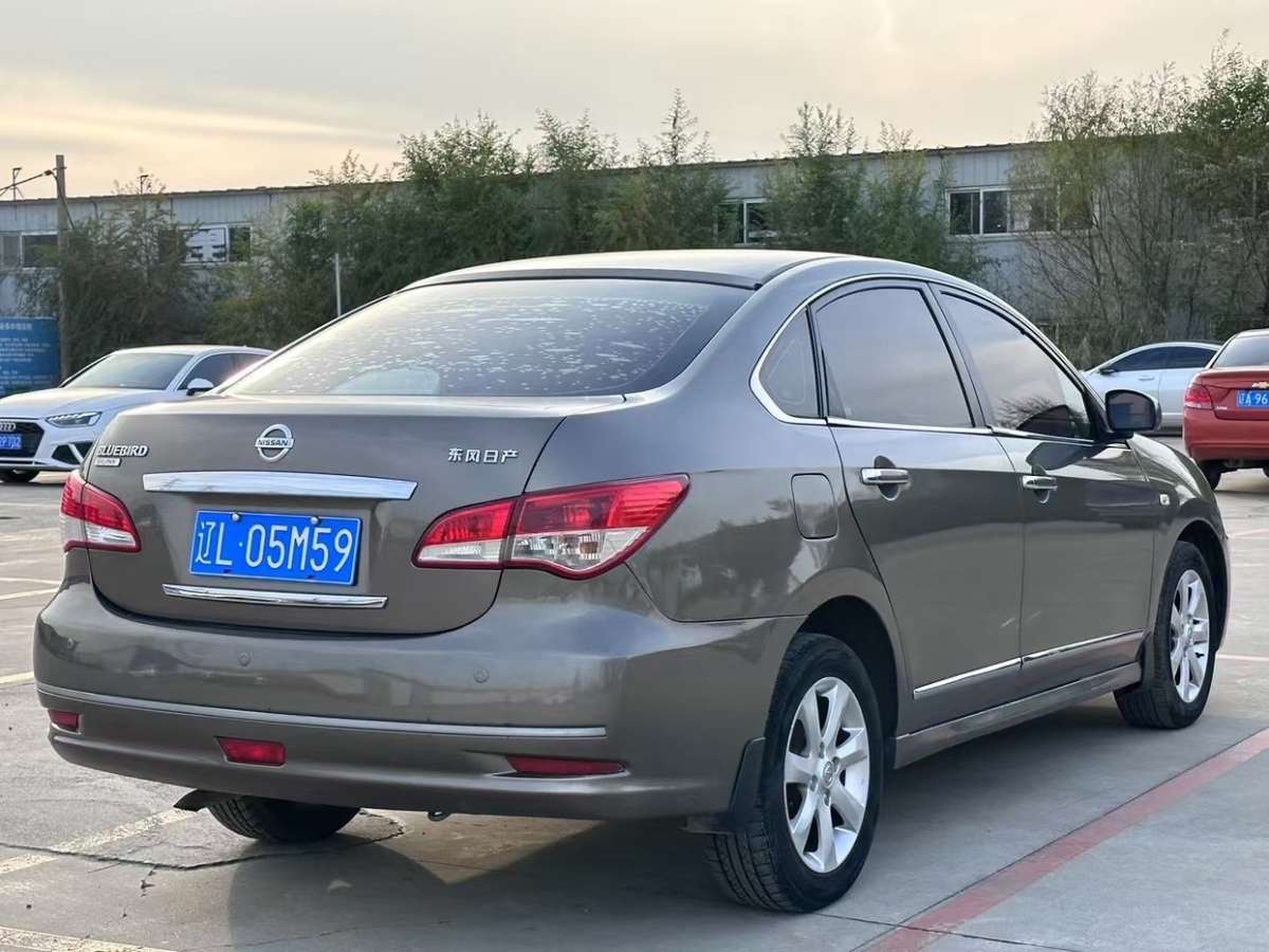 日產(chǎn) 軒逸  2009款 1.6XL 自動豪華天窗版圖片