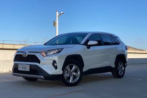 RAV4榮放 豐田 2.0L CVT兩驅(qū)風(fēng)尚PLUS版