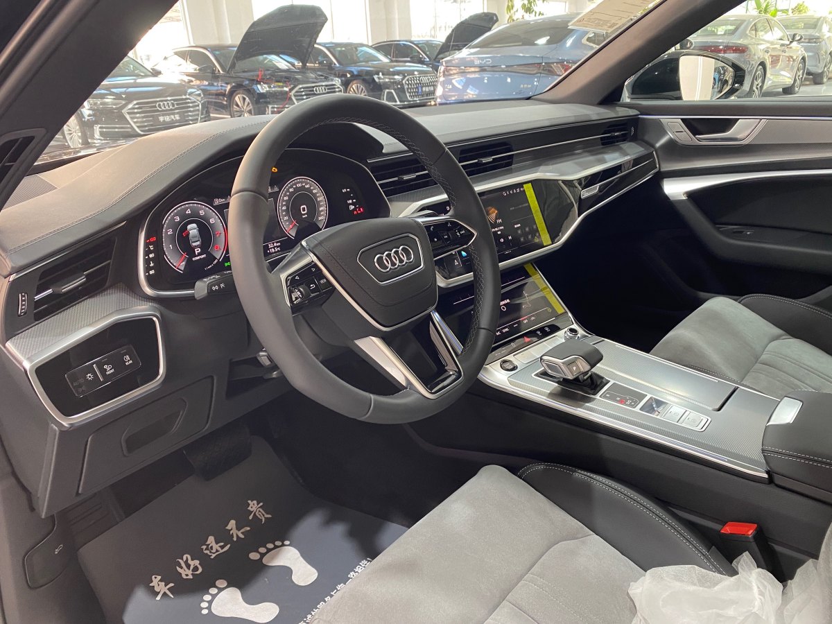 奧迪 奧迪A6L  2024款 45 TFSI 臻選動感型圖片