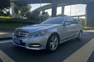 奔驰E级 奔驰 E 300 L 优雅型