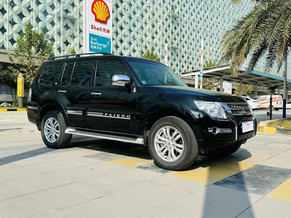 三菱 帕杰羅  2007款 3.8 五門GLS 旗艦天窗版圖片