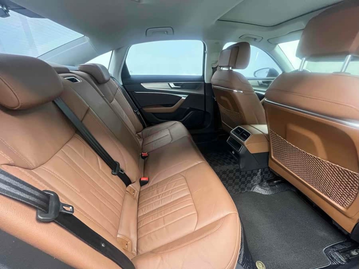 奧迪 奧迪A6L  2021款 45 TFSI 臻選致雅型圖片