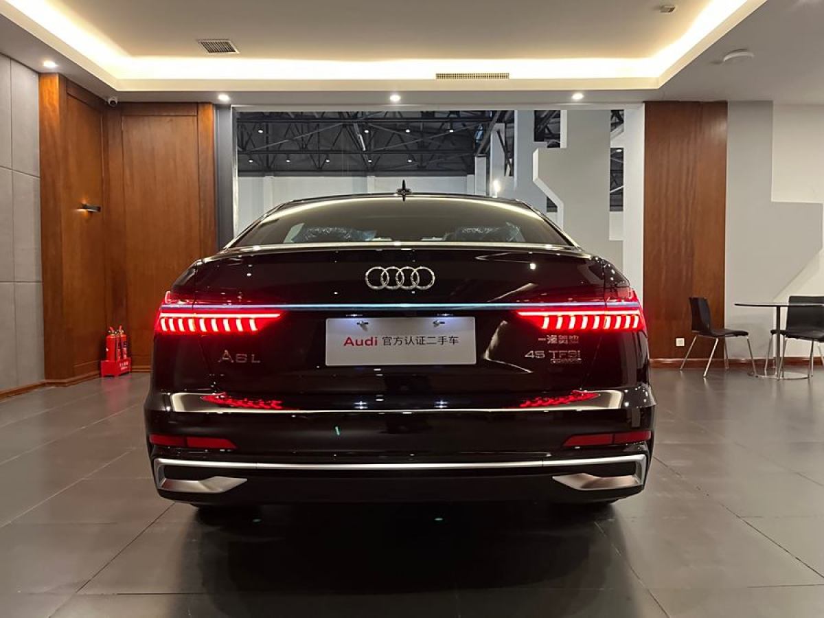 奧迪 奧迪A6L  2025款 45 TFSI quattro 臻選動感型圖片