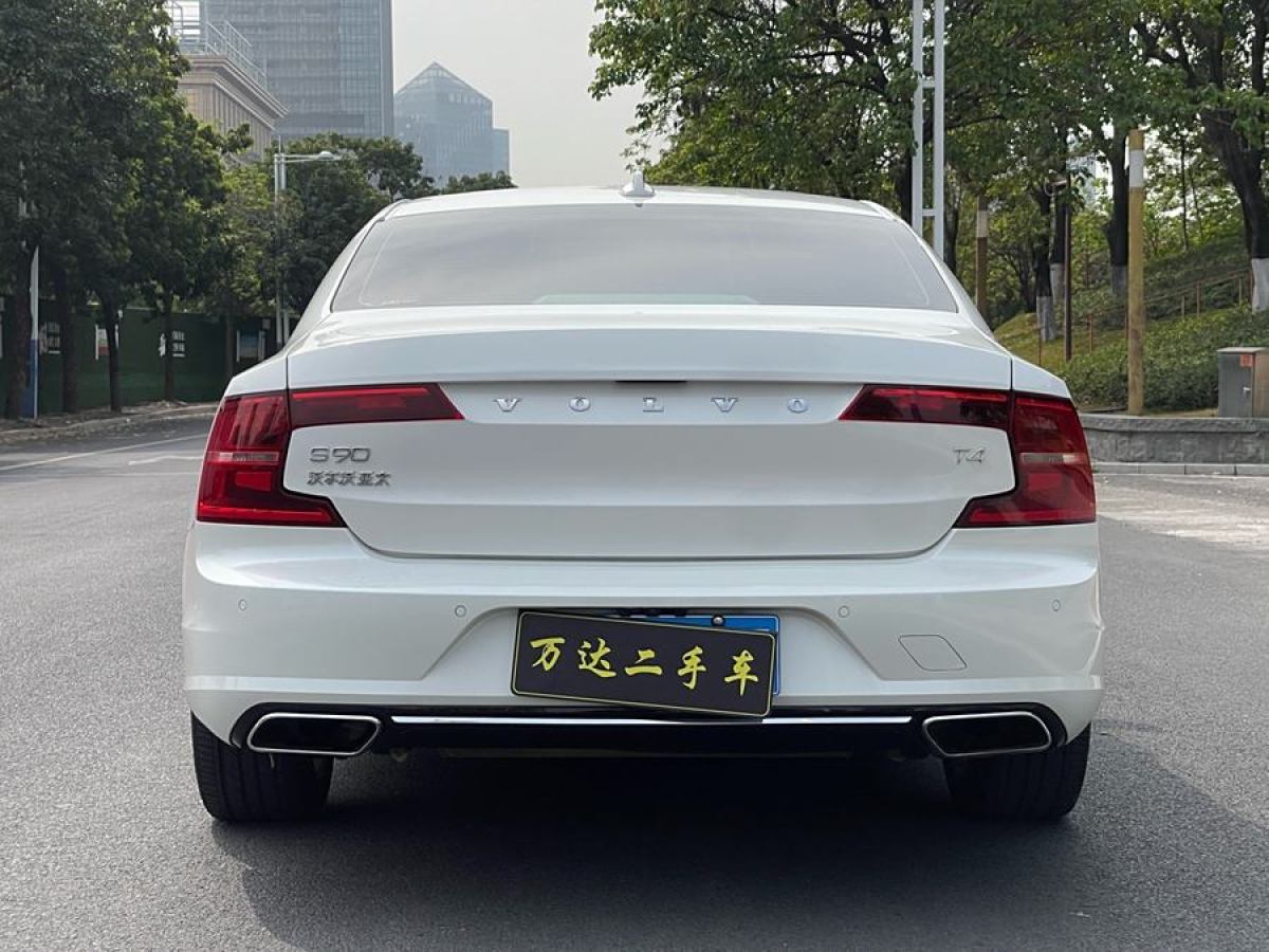 沃爾沃 S90  2018款 T4 智遠版圖片