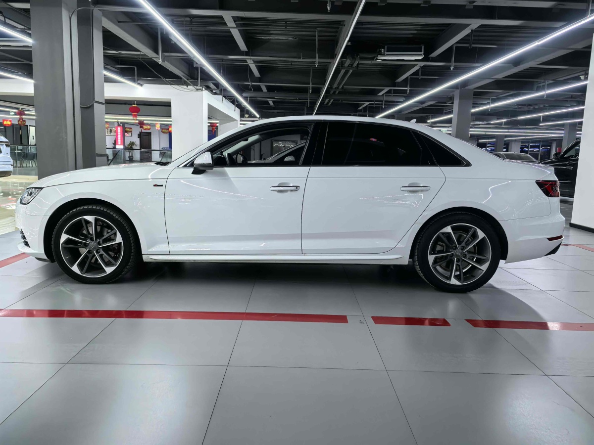 奧迪 奧迪A4L  2018款 30周年年型 40 TFSI 進(jìn)取型圖片