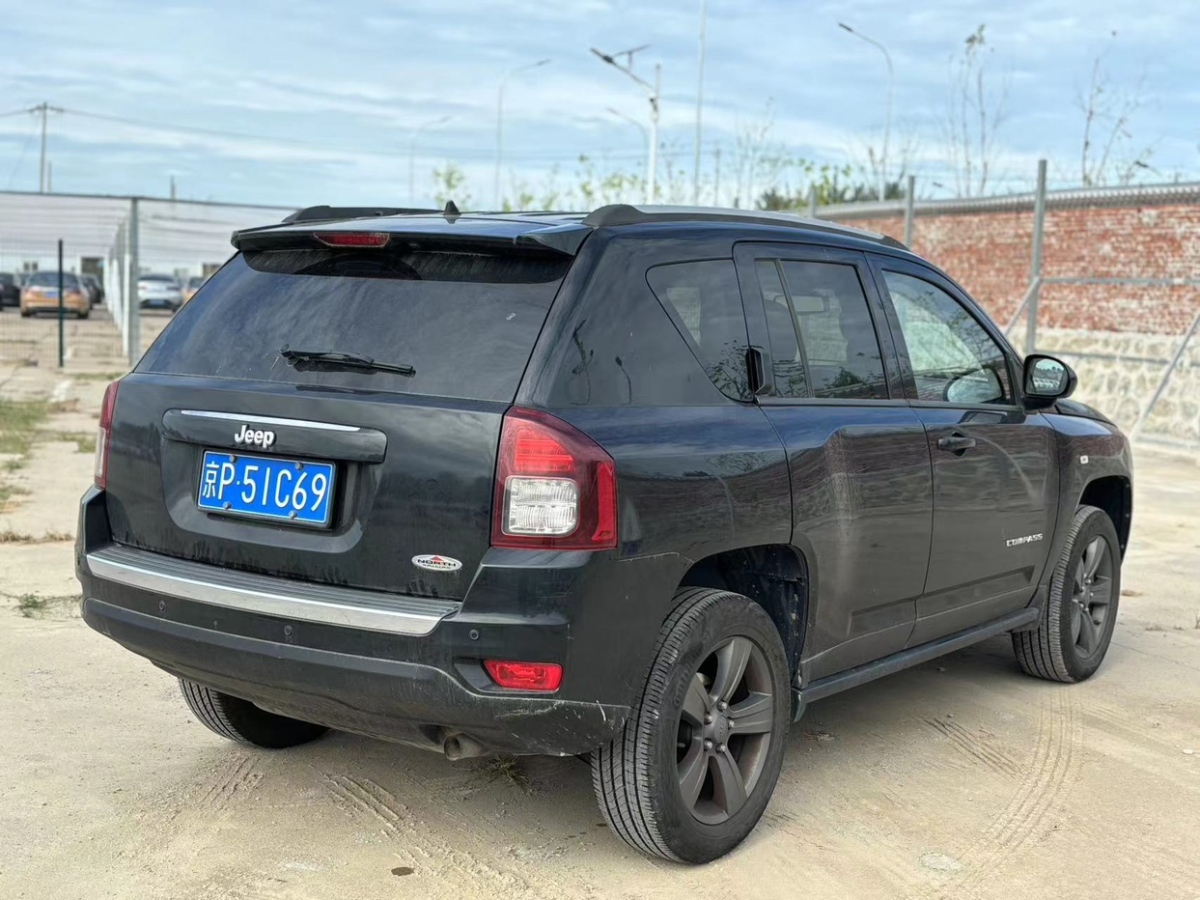 Jeep 指南者  2014款 改款 2.4L 四驅(qū)舒適版圖片