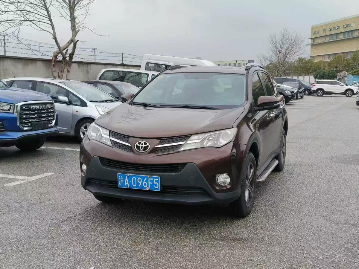 2013年11月豐田 RAV4榮放  2013款 2.0L CVT兩驅(qū)都市版