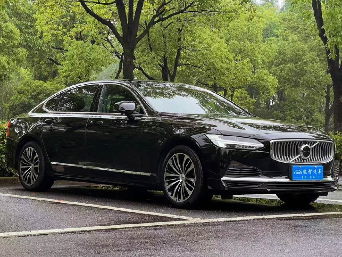 沃爾沃 S90新能源  2025款 插電式混動(dòng) 四驅(qū)長(zhǎng)續(xù)航智逸豪華版圖片