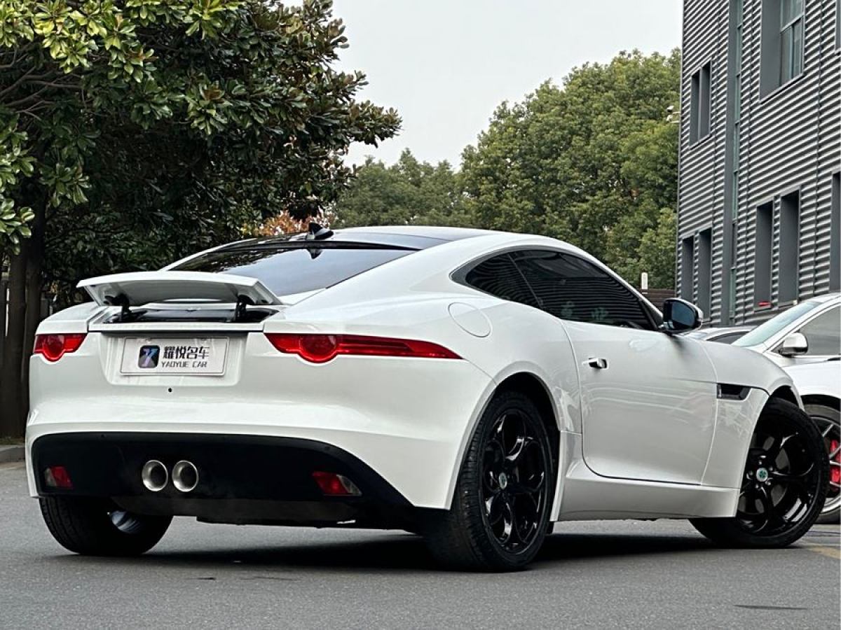 捷豹 F-TYPE  2016款 3.0T 硬頂版圖片