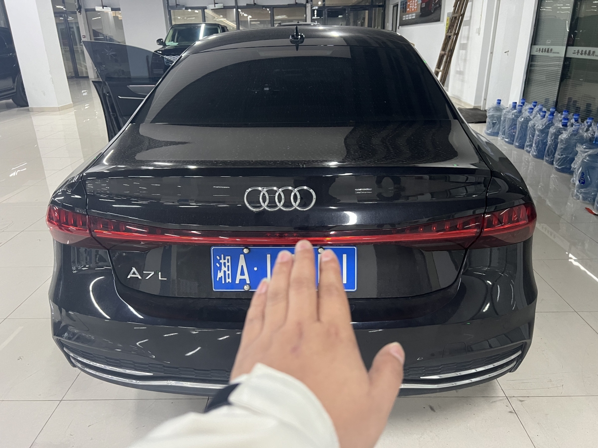 奧迪 奧迪A7L  2024款 45TFSI S-line 筑夢型 流晶套裝圖片