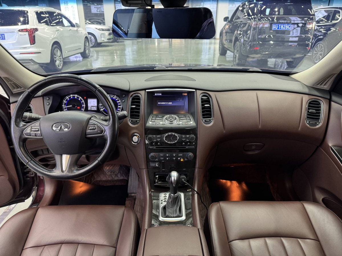 2015年11月英菲尼迪 QX50  2015款 2.5L 悅享版