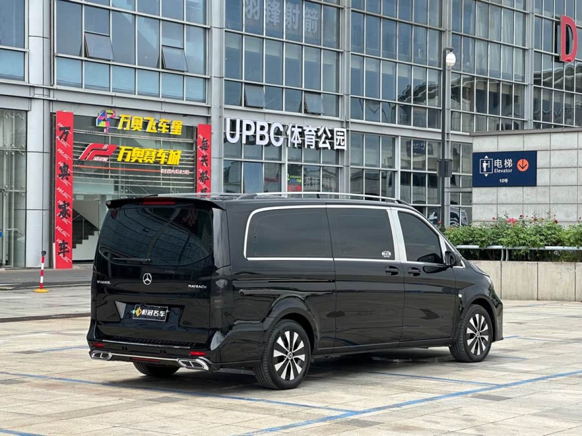 奔馳 威霆  2023款 2.0T 精英版 7座圖片