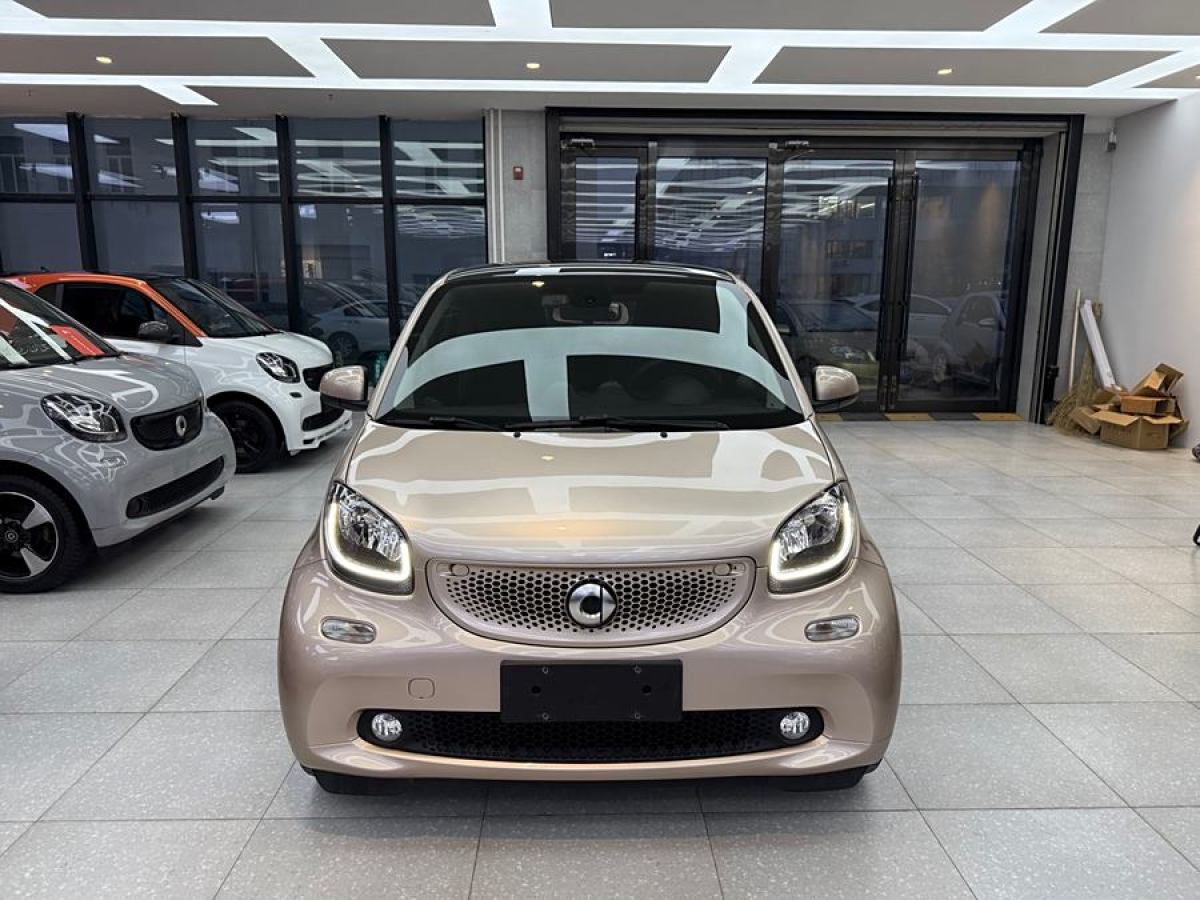 smart fortwo  2018款 1.0L 52千瓦耀金特別版圖片