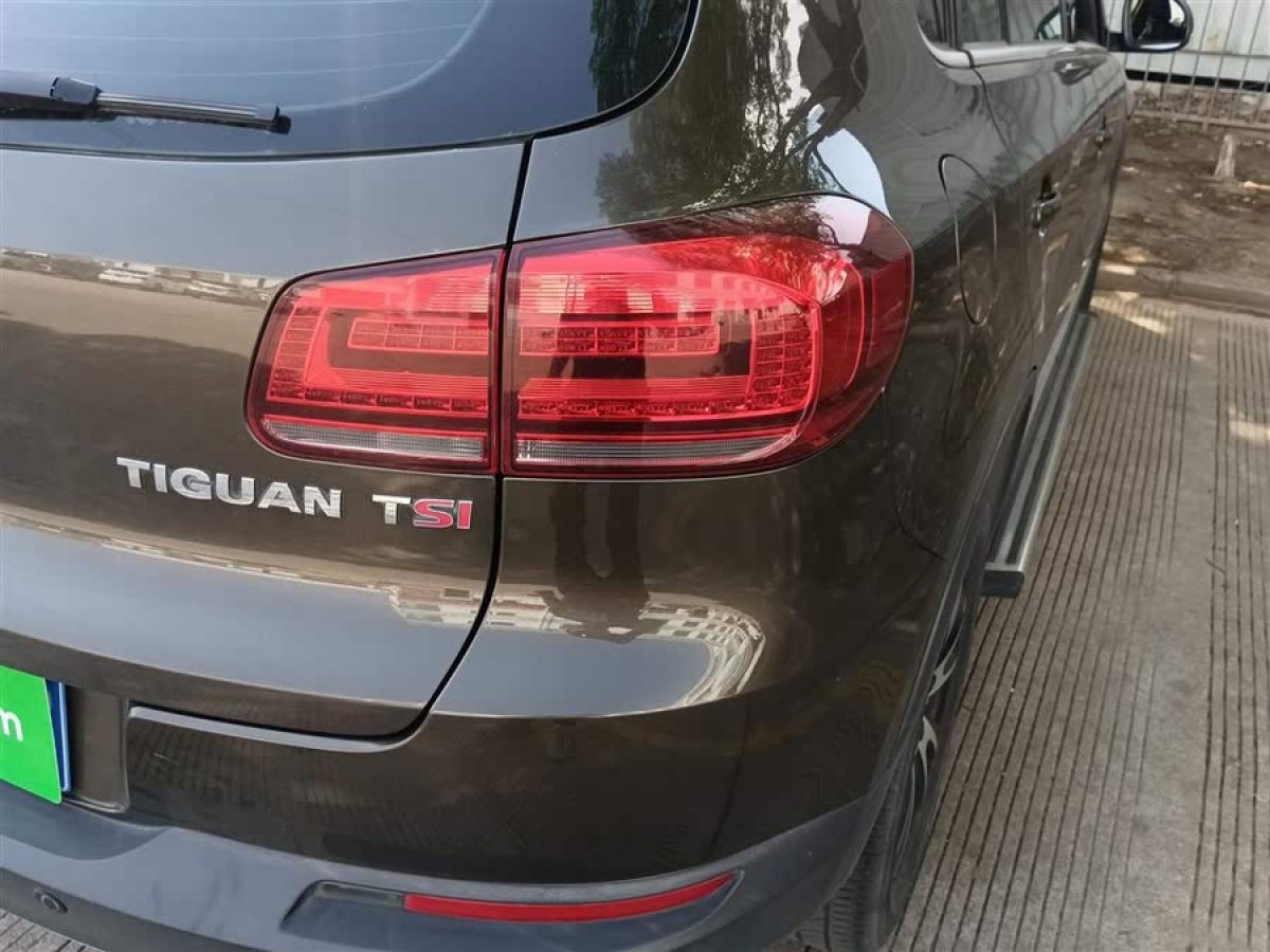 大眾 途觀  2013款 1.8TSI 自動(dòng)兩驅(qū)豪華型圖片