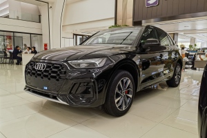 奥迪Q5L 奥迪 40 TFSI 豪华动感型