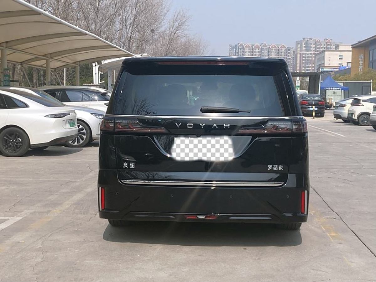 嵐圖 夢(mèng)想家  2024款 PHEV 超長(zhǎng)續(xù)航旗艦版圖片