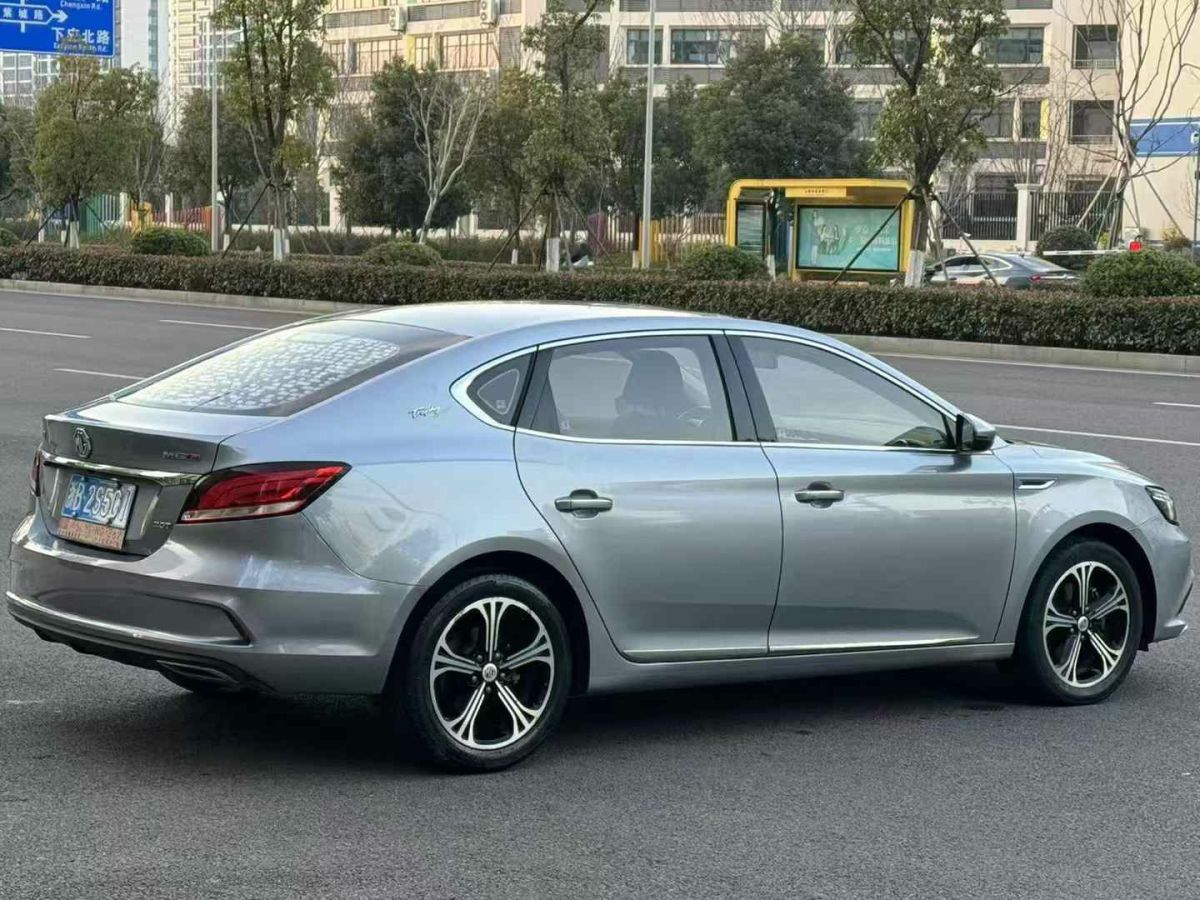 名爵 名爵ZS  2018款  1.5L 手動65寸巨幕天窗版 國V圖片