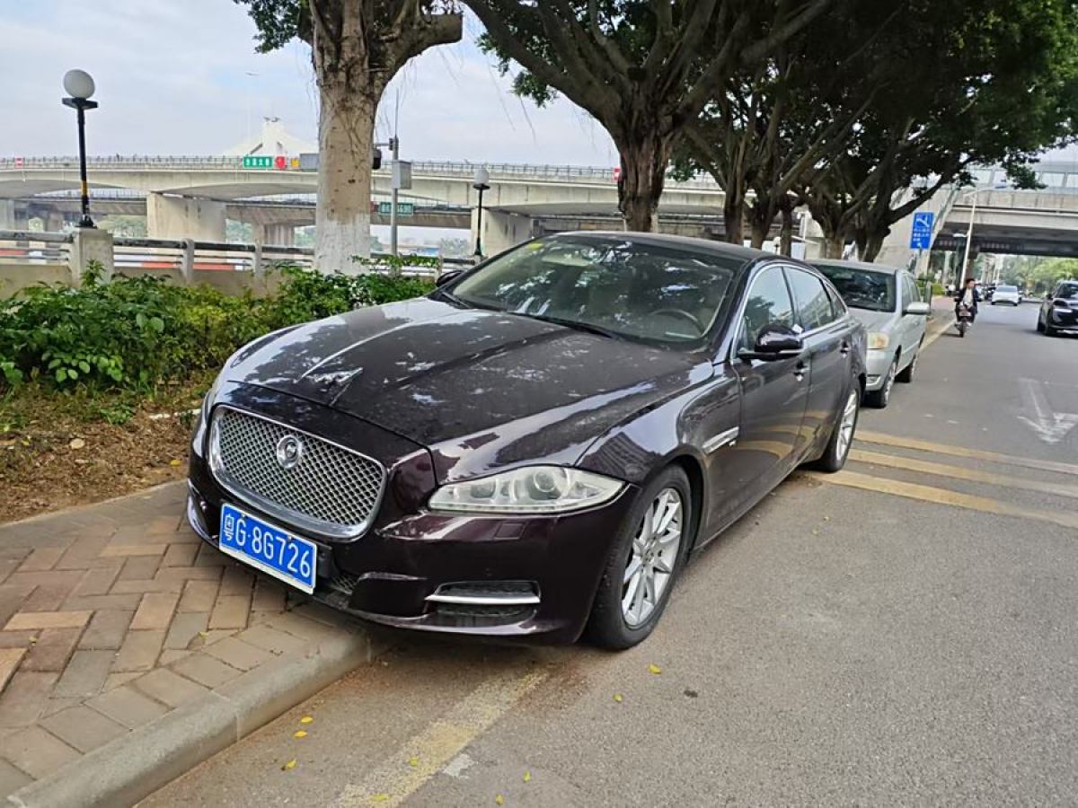 捷豹 XJ  2012款 XJL 3.0 全景商務(wù)版圖片