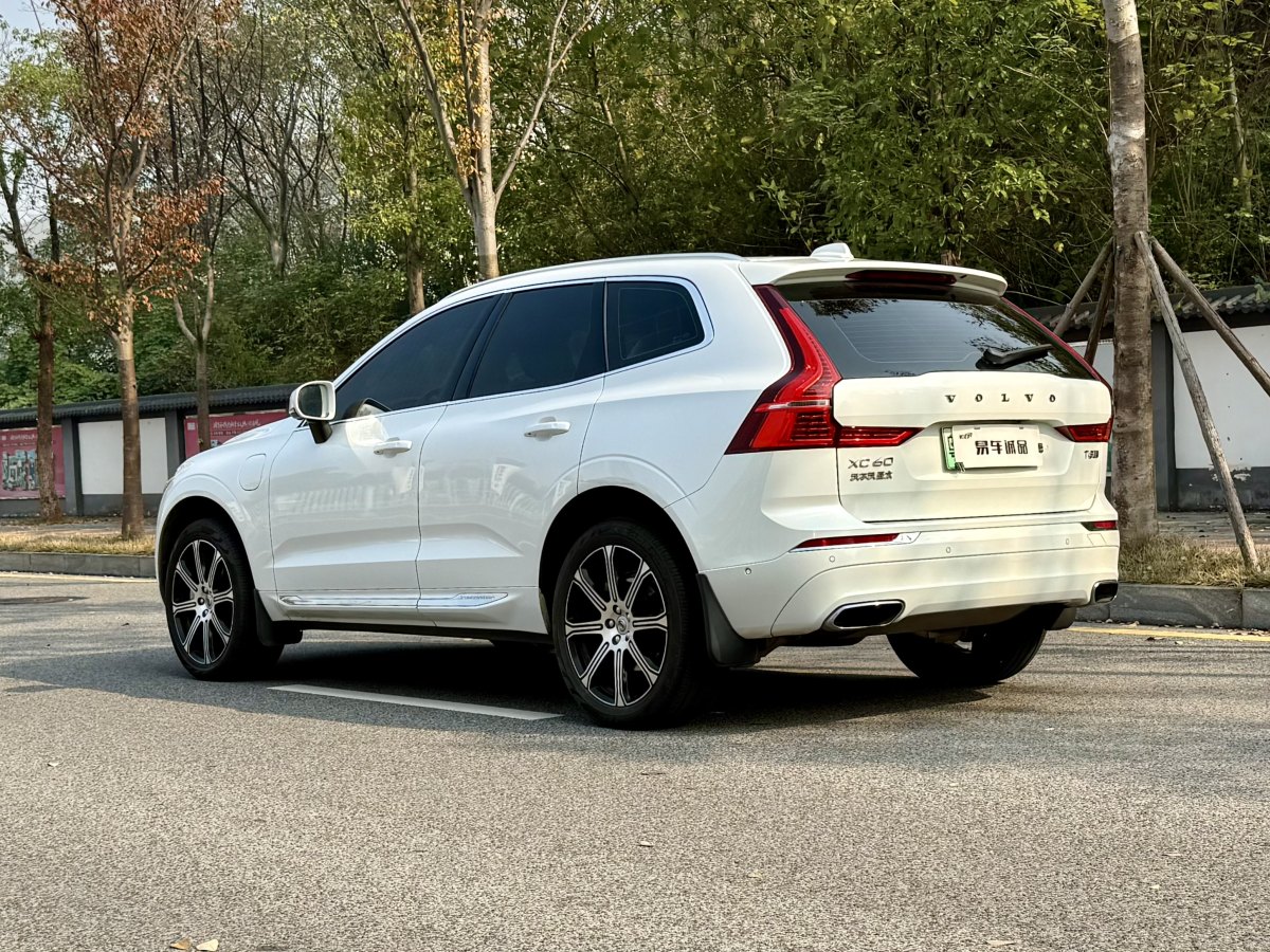 沃爾沃 XC60新能源  2020款 T8 E驅(qū)混動(dòng) 智雅豪華版圖片