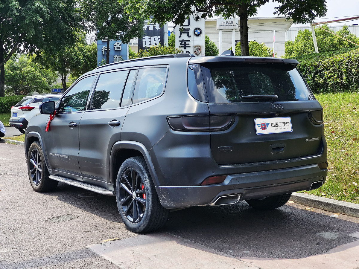 Jeep 大指揮官  2020款 2.0T 兩驅(qū)精英版圖片