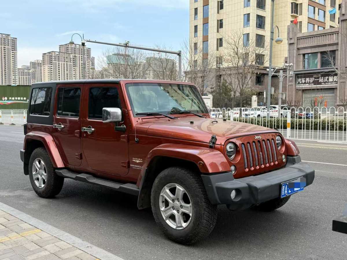 Jeep 牧馬人  2014款 3.0L Sahara 四門版圖片