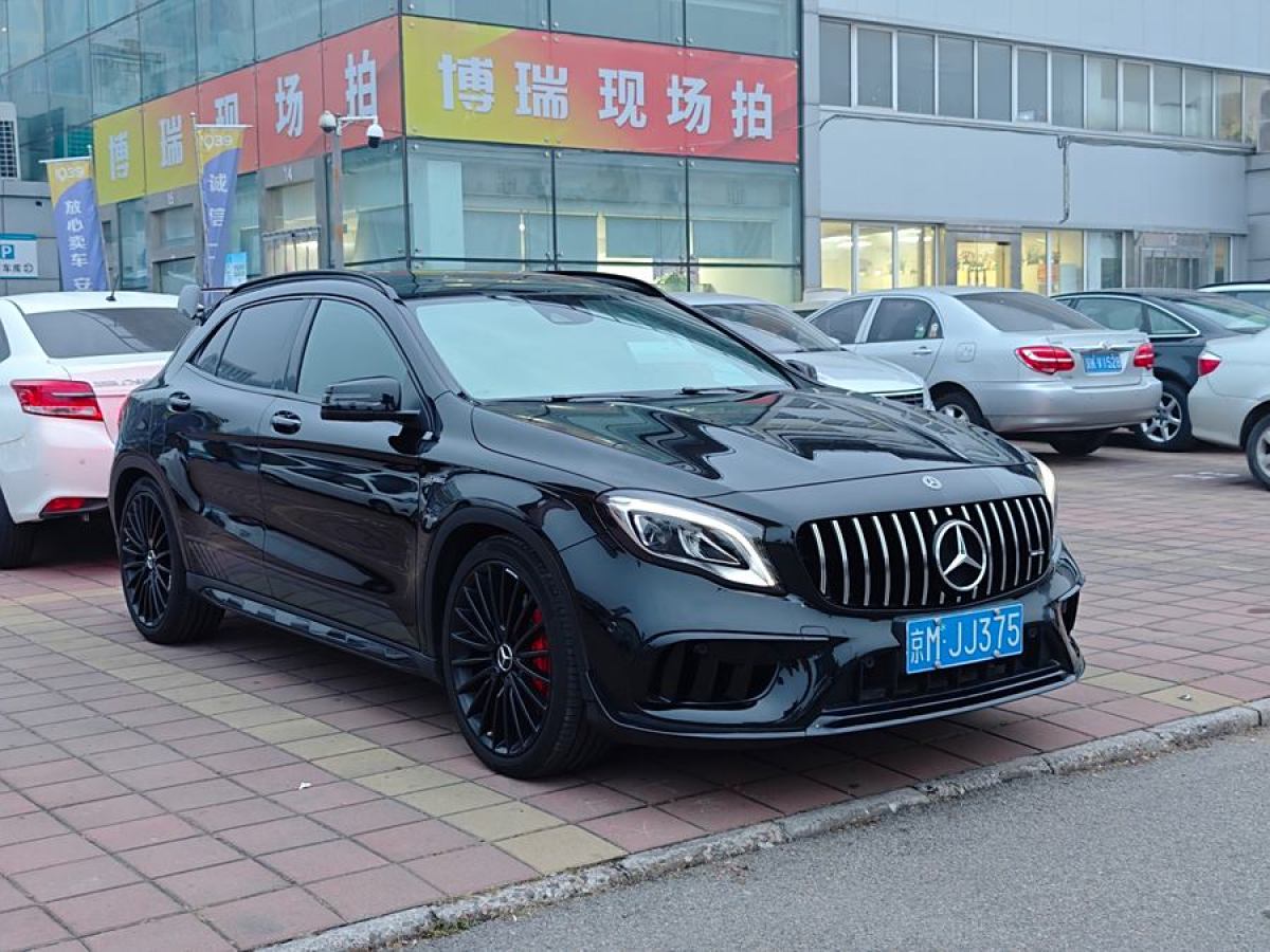 奔馳 奔馳GLA AMG  2017款 AMG GLA 45 4MATIC 暗夜雷霆限量版圖片