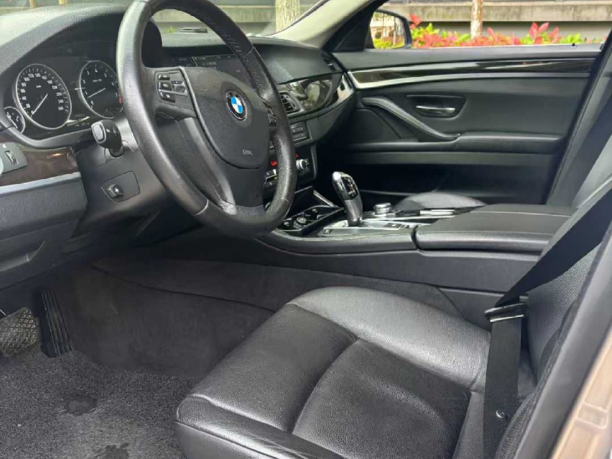 寶馬 寶馬5系  2012款 528i xDrive 2.0T 豪華型圖片