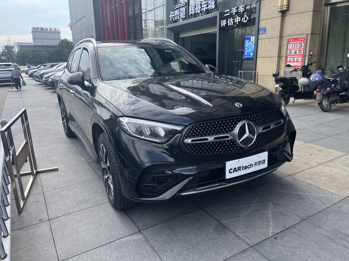 奔馳 奔馳GLC  2023款 改款 GLC 260 L 4MATIC 動(dòng)感型 5座圖片