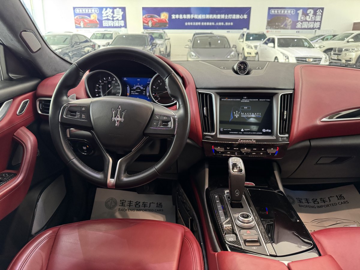 瑪莎拉蒂 Levante  2019款 3.0T 350Hp 標(biāo)準(zhǔn)版 國(guó)VI圖片