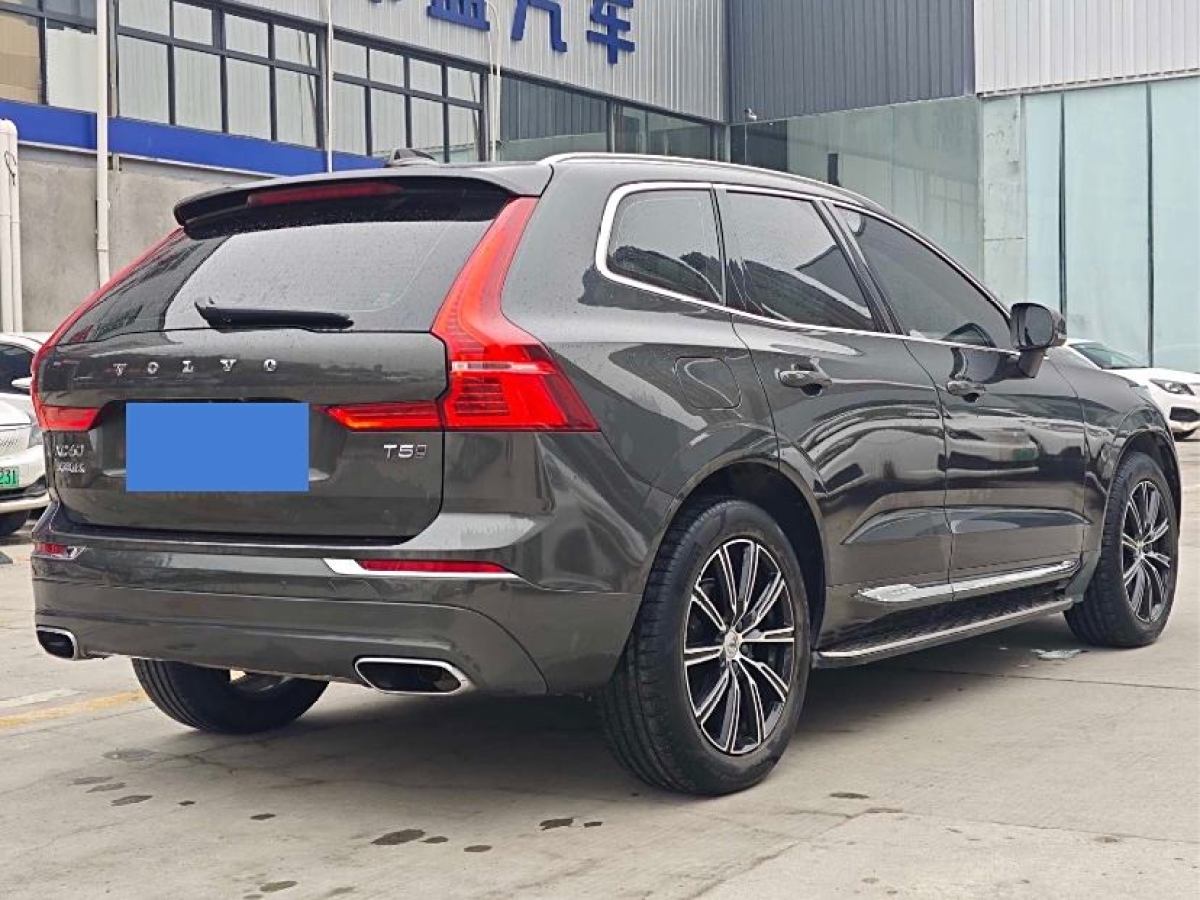 沃爾沃 XC60  2021款 T5 四驅(qū)智遠(yuǎn)豪華版圖片