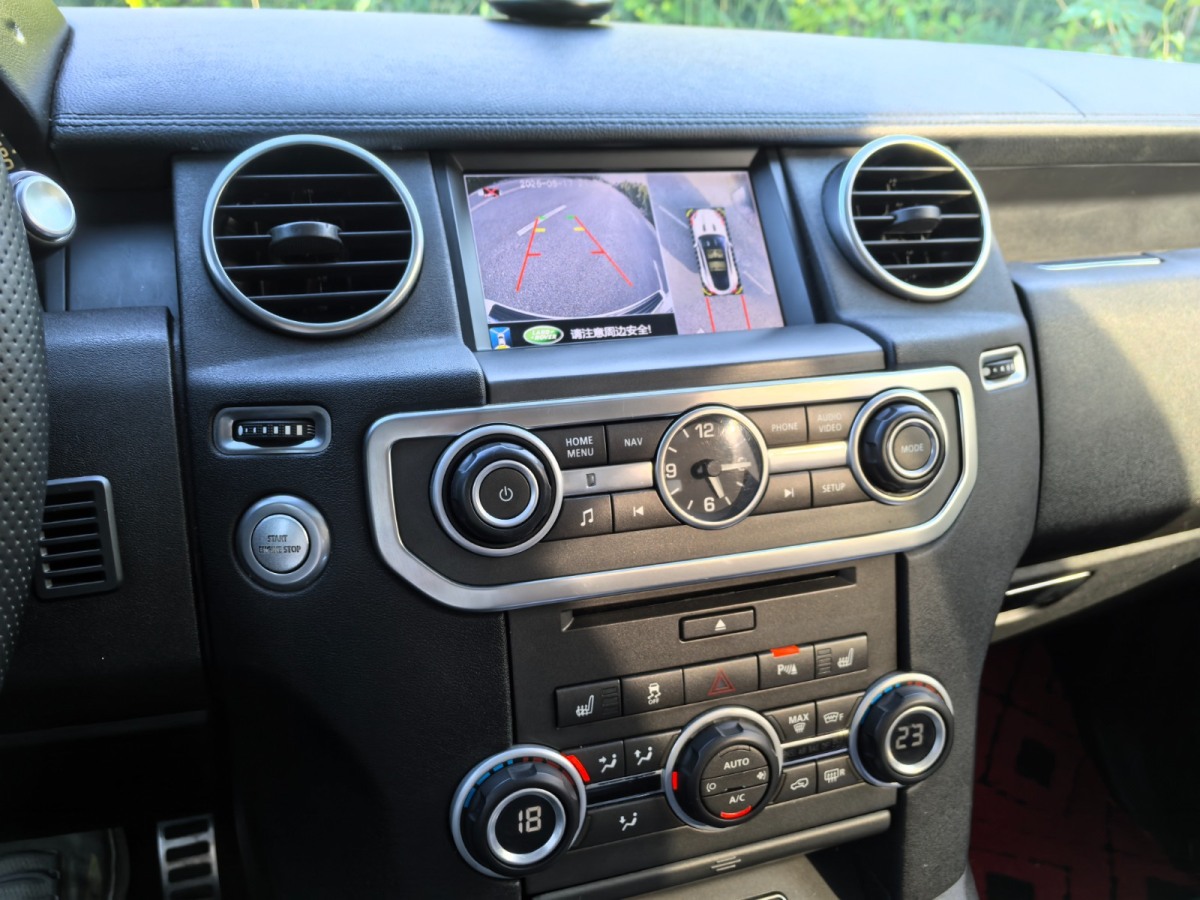 路虎 發(fā)現(xiàn)  2015款 3.0 V6 SC SE圖片