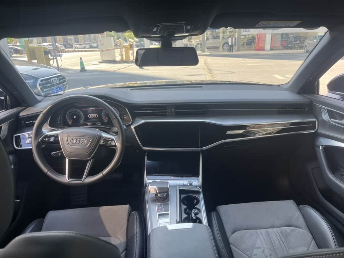 奧迪 奧迪A6L  2024款 45 TFSI 臻選動(dòng)感型圖片