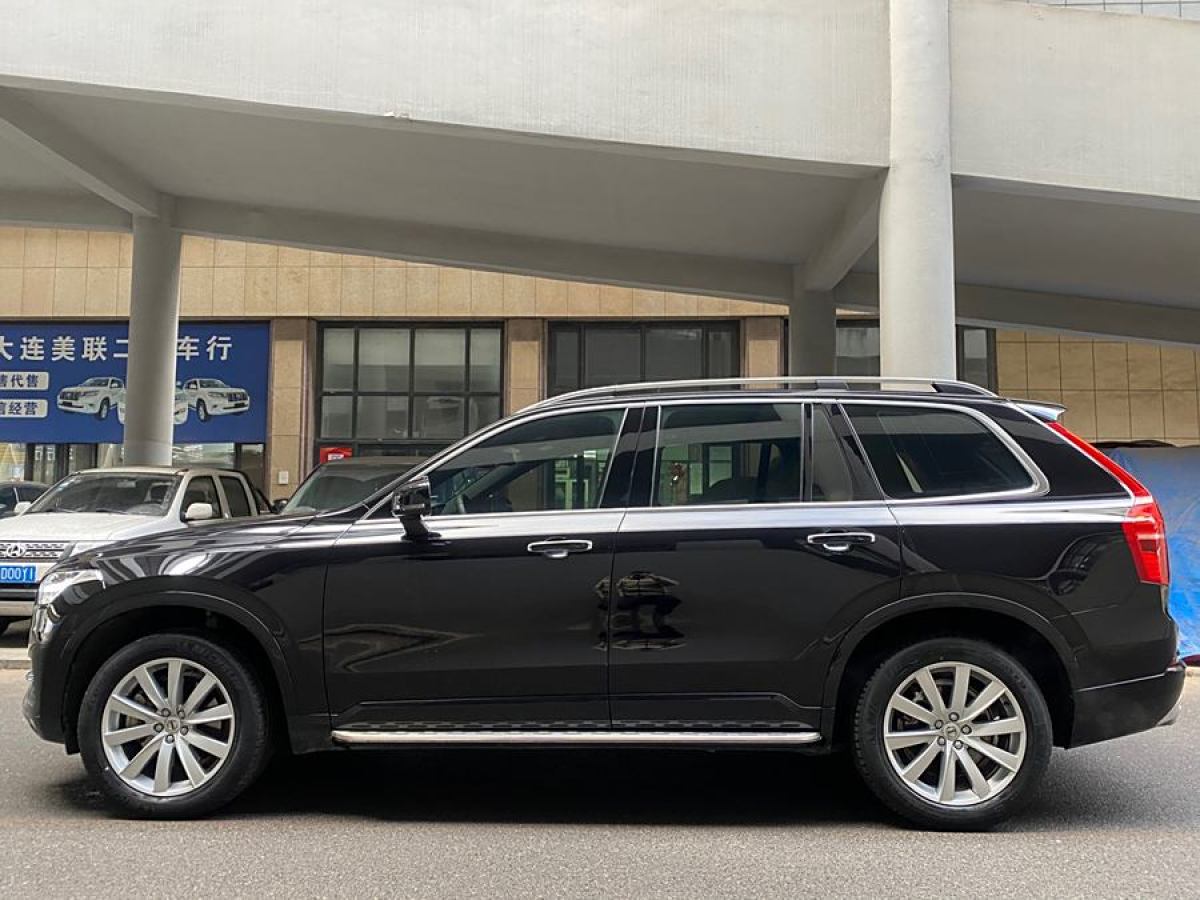 沃爾沃 XC90  2018款 T6 智逸版 7座圖片