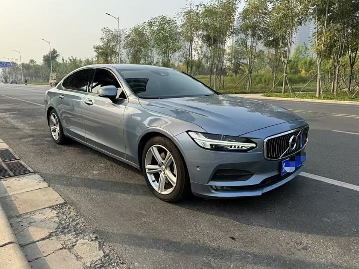 沃爾沃 S90  2018款 T4 智遠(yuǎn)版圖片