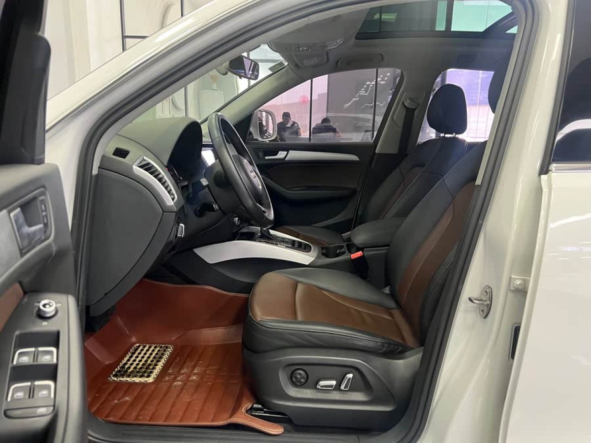 奧迪 奧迪Q5  2016款 40 TFSI 技術(shù)型圖片