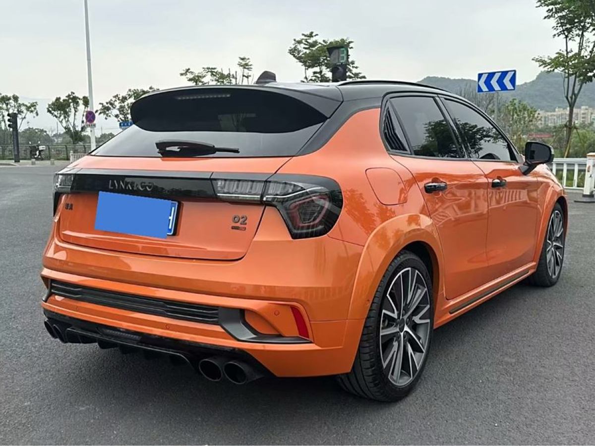 領(lǐng)克 領(lǐng)克02 Hatchback  2022款 2.0TD 夏季限定版圖片