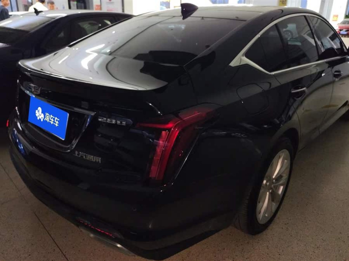 凱迪拉克 CT5  2023款 28T 豪華型（標(biāo)準(zhǔn)版）圖片