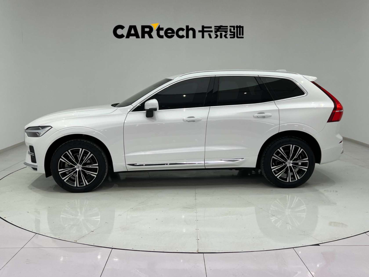 沃爾沃 XC60  2022款 B5 四驅(qū)智遠(yuǎn)豪華版圖片