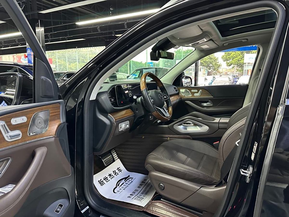 奔馳 奔馳GLS  2022款 改款二 GLS 450 4MATIC 豪華型圖片