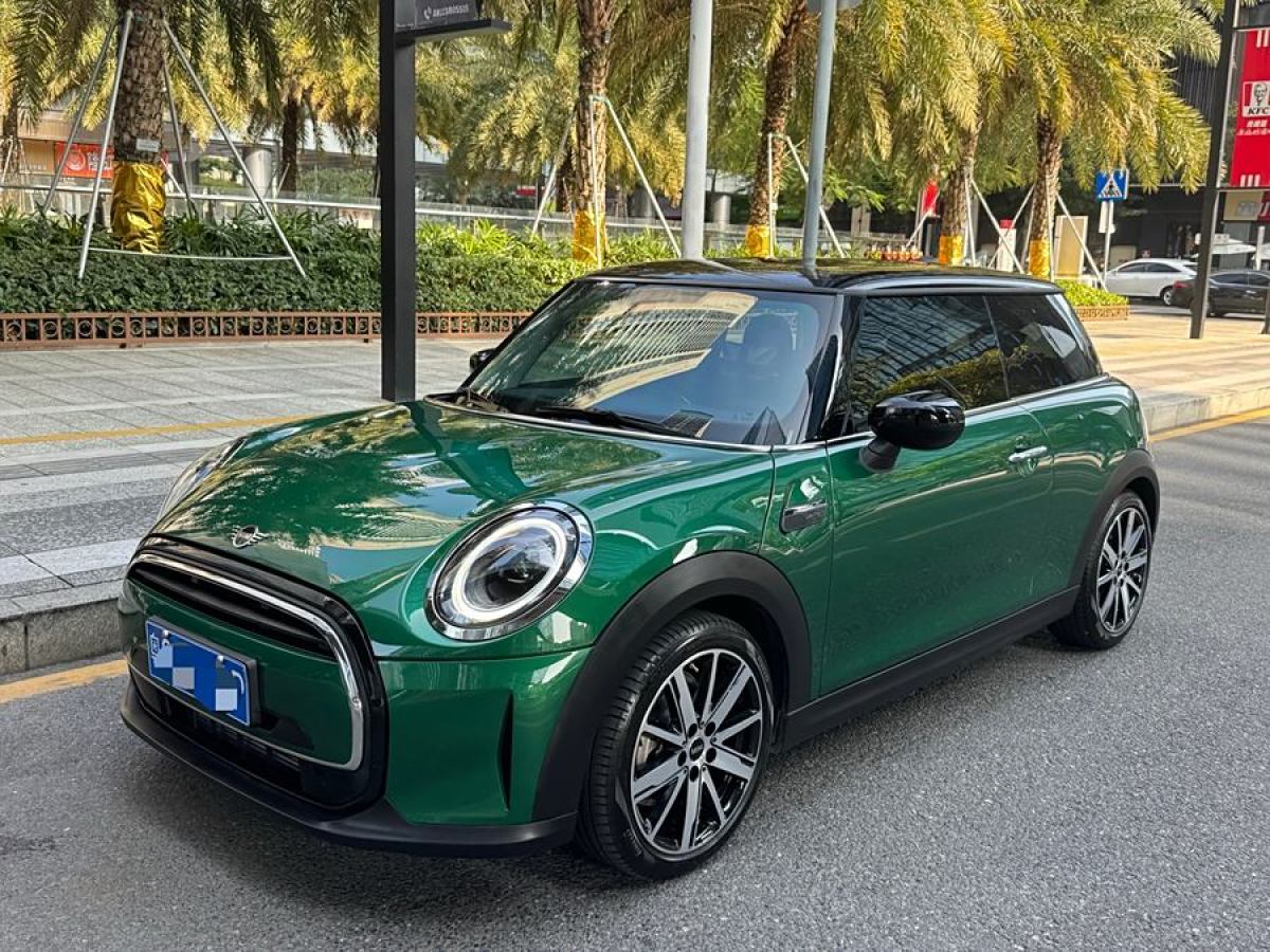 MINI MINI  2023款 改款 1.5T COOPER 藝術(shù)家圖片