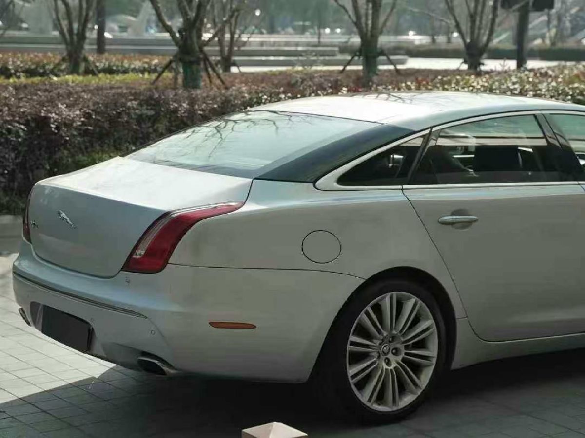 捷豹 XJ  2012款 XJL 3.0 倫敦限量版圖片