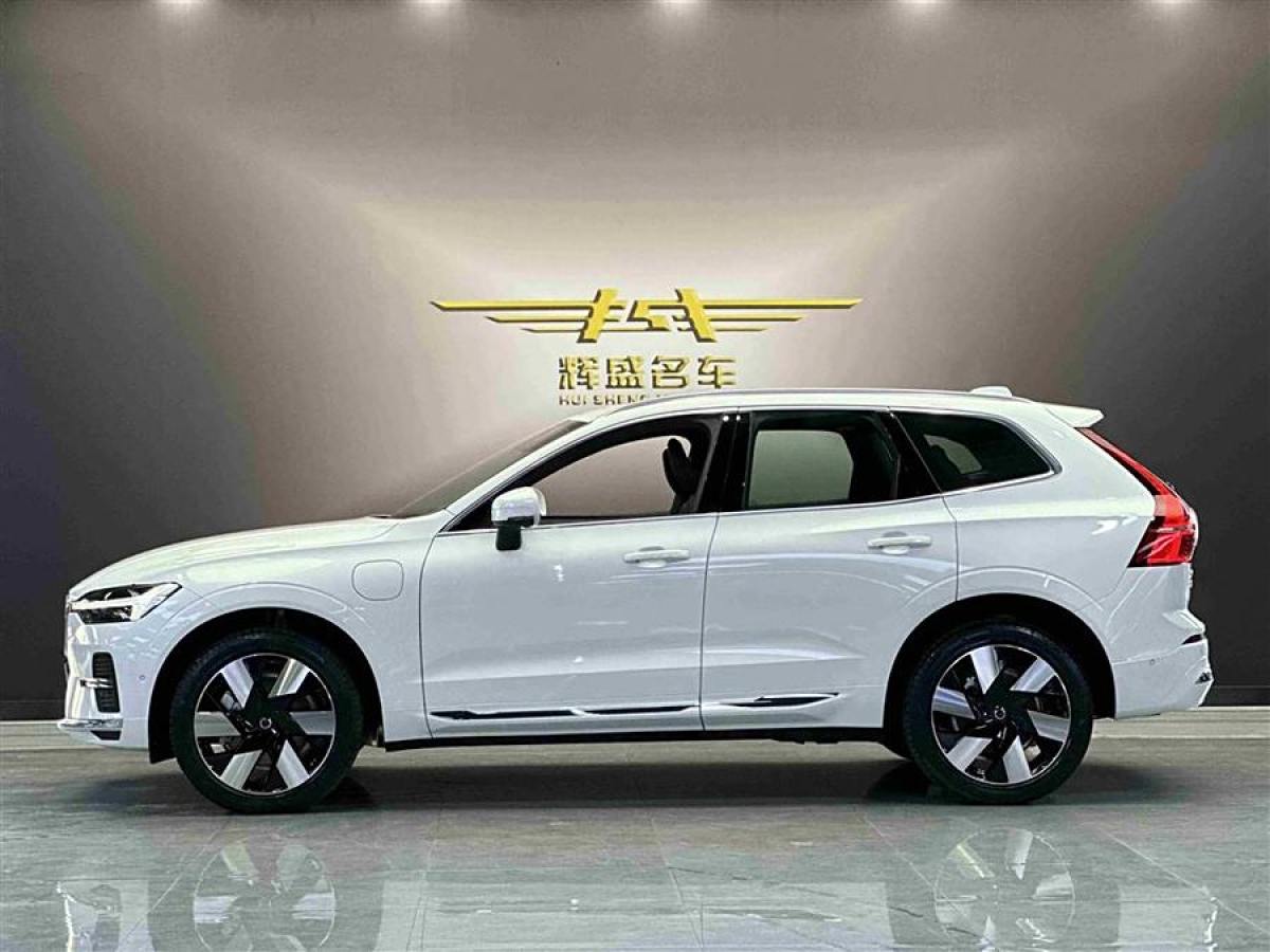 沃爾沃 XC60新能源  2024款 T8 插電混動 長續(xù)航四驅(qū)智雅豪華版圖片