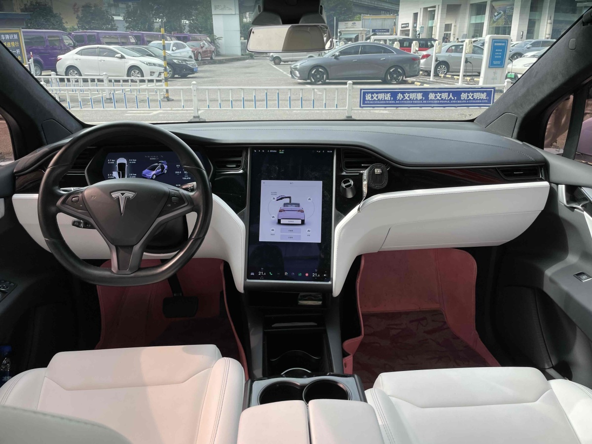 特斯拉 Model X  2017款 Model X 100D 長(zhǎng)續(xù)航版圖片